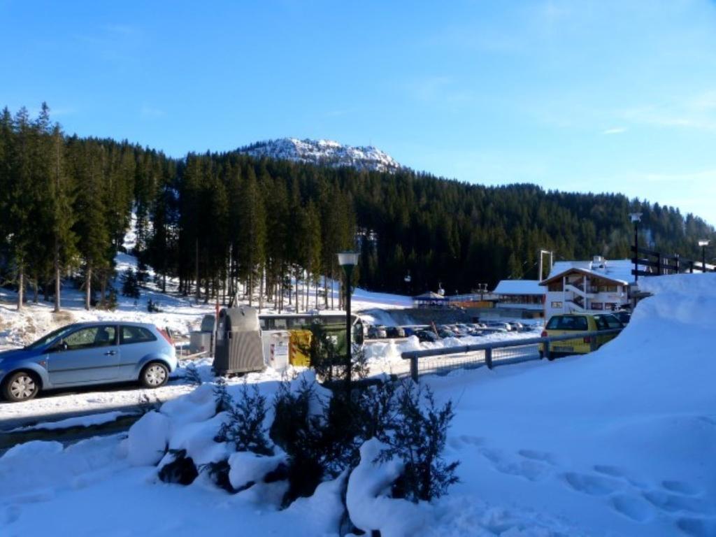 Alberti - Condominio Villa Golf Madonna di Campiglio Exterior photo